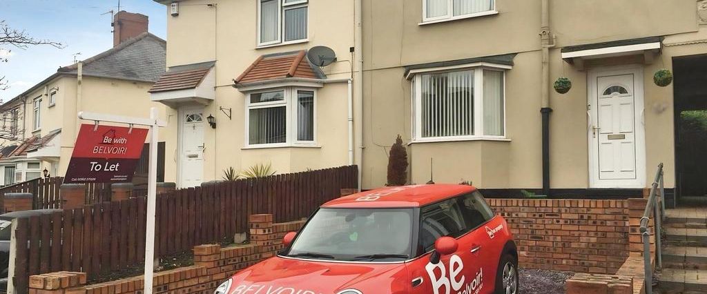 3 bedroom semi-detached house to rent - Photo 1