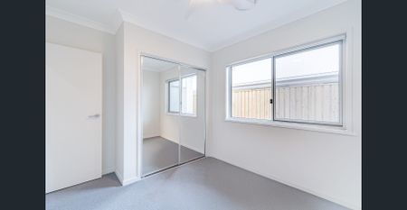 Modern Family Living in the Heart of Flagstone - Photo 2