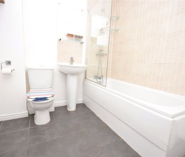 55, Whinmoor Way, Leeds, West Yorkshire, LS14 5LU - Photo 2