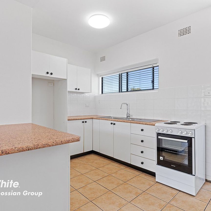 PRIME LOCATION - Photo 1