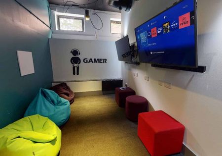 Platinum 1 Bed - Photo 2