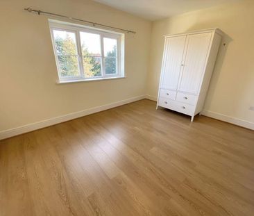 2 bedroom end of terrace house to rent - Photo 4