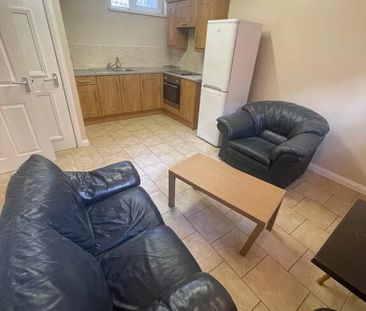 Apt 1 GREAT APARTMENT, 2c DUDLEY STREET, Queens Quarter, Belfast, B... - Photo 4