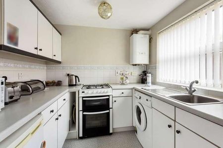 Didcot, Oxfordshire, OX11 - Photo 3