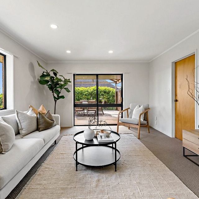 Spacious 4BR Home with Garden! - Photo 1