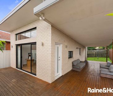 COUNCIL APPROVED BRICK 2 BEDROOM GRANNY FLAT - Photo 1