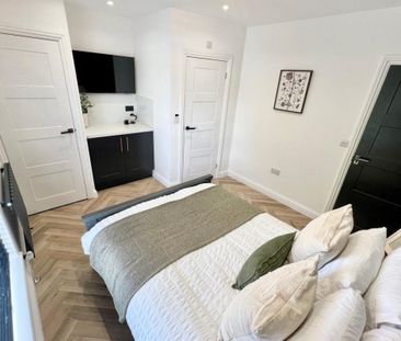 Lower Adelaide Street - Photo 1