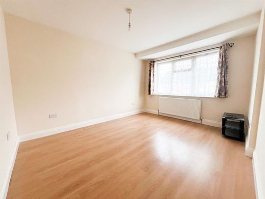 Kimberley Road, Croydon - Photo 1