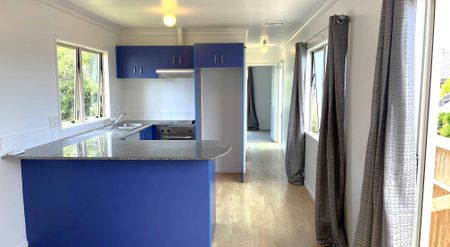 Cosy One-Bedroom Stand-Alone Home in Somerville - Photo 5