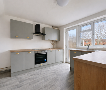 3 bedroom terraced house to rent - Photo 6