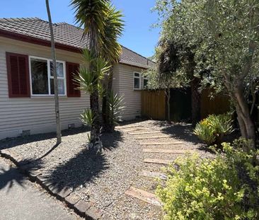 Completely renovated - just move in to enjoy - Photo 3