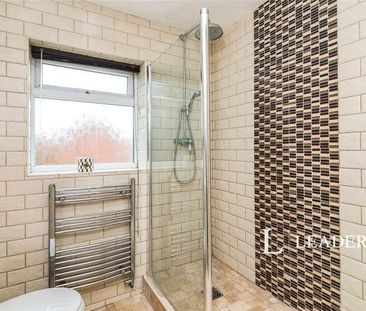 Longbeach Drive, Carlton Colville, Lowestoft, Suffolk, NR33 - Photo 5
