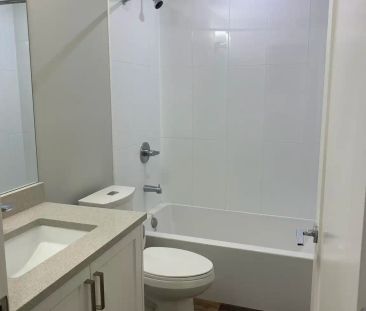 Central Park Village - Park Suites — 1 Bedroom + Den - Photo 3