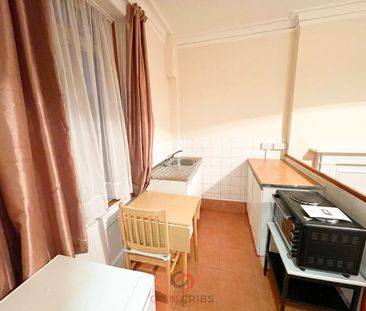 Sussex Gardens, Paddington, London, W2 - Photo 1