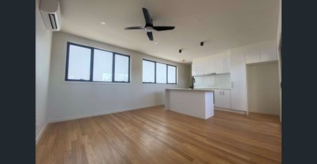 COMFORT MEETS CHARM - Photo 5