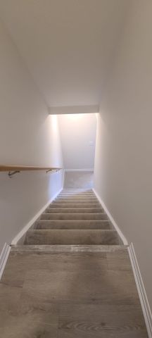 For Lease - 102 Seabrook Drive, Kitchener, Ontario - Photo 3