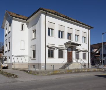heimelige neuwertige 3.5 Zimmer-Dachwohnung 2. OG - Photo 6