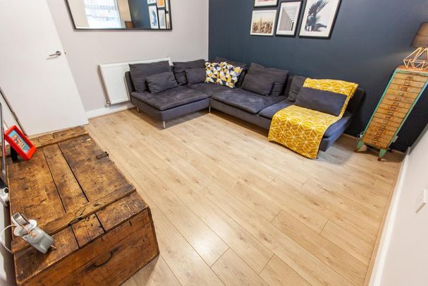 5 bedroom terraced house to rent - Photo 1