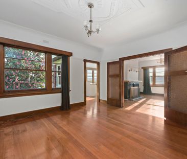 Fabulous on Forest - Photo 3