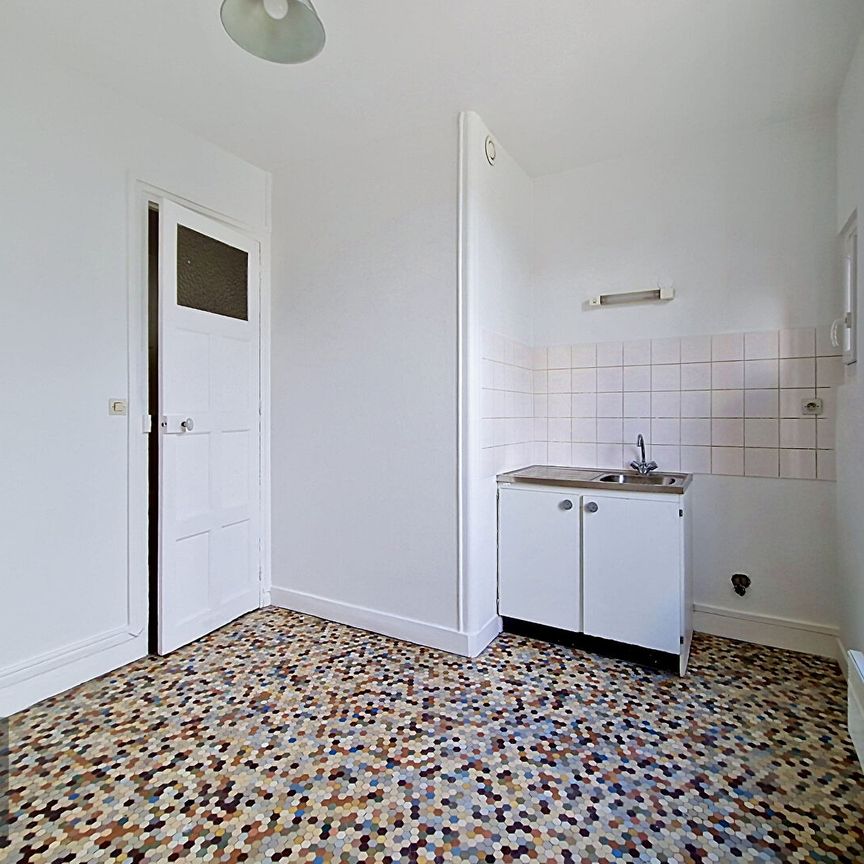 Location Appartement 1 pièce 27m² - Photo 1