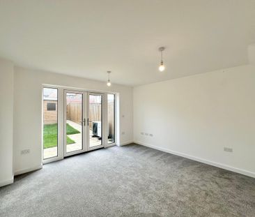 3 bedroom terraced house to rent - Photo 1
