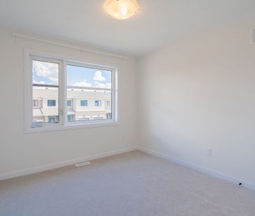 For Lease - 90 OSLER Street, Kanata, Ontario - Photo 6