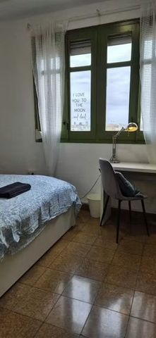 Calle del Hospital, Valencia, Valencian Community 46001 - Photo 5