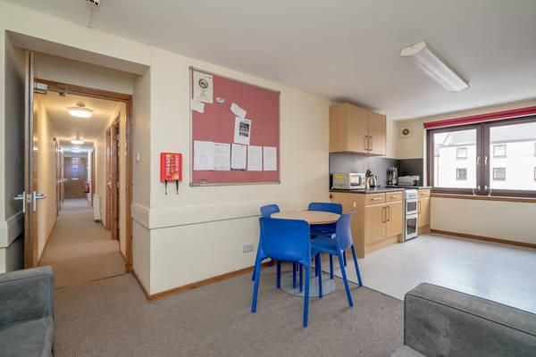 5 bedroom flat share to rent - Photo 1