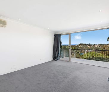 19 The Bulwark, Castlecrag NSW 2068 - House For Rent | Domain - Photo 2