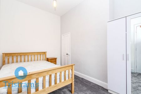 References Pending - 6 bed Mid Terraced House - Photo 5