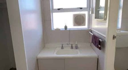 One Bedroom Flat, Close to University - Photo 4