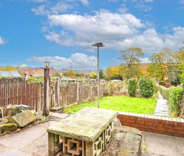 3 bedroom semi-detached house to rent - Photo 4