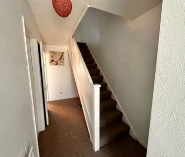 Churchill Avenue, Kenilworth, CV8 - Photo 5