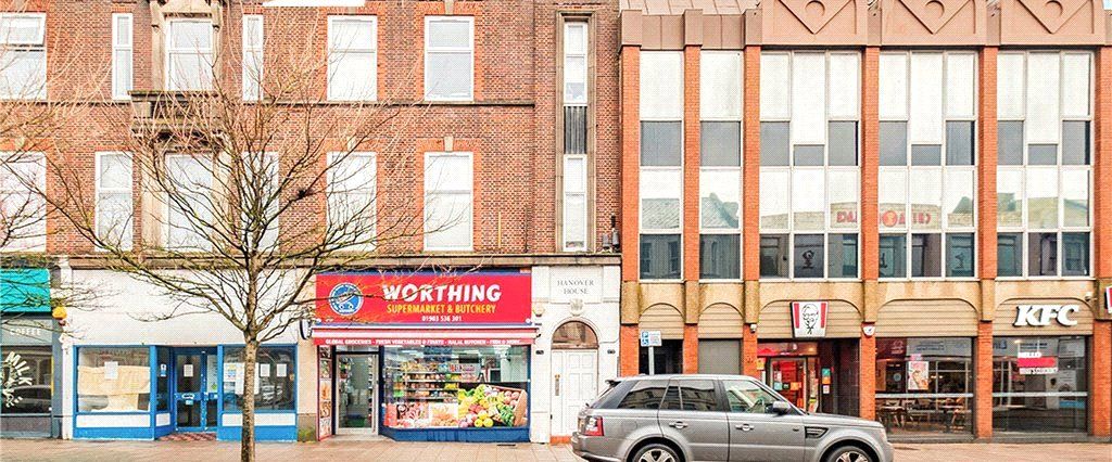 2 bedroom apartment to rent Chapel Road, Worthing, West Sussex, BN11 - Photo 1