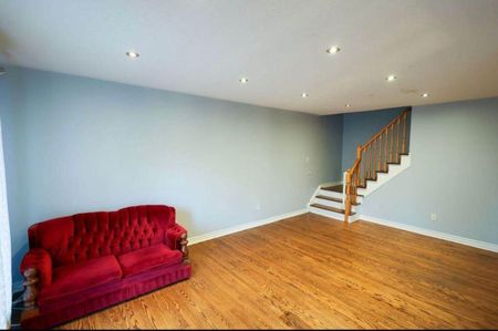 For Lease - 120 Town House Crescent, Brampton, Ontario - Photo 4