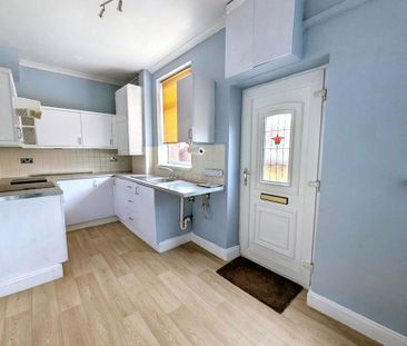 3 bedroom terraced house to rent - Photo 5