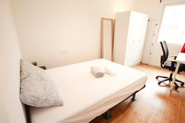 Carrer del Poeta Cabanyes, Barcelona, Catalonia 08004 - Photo 1