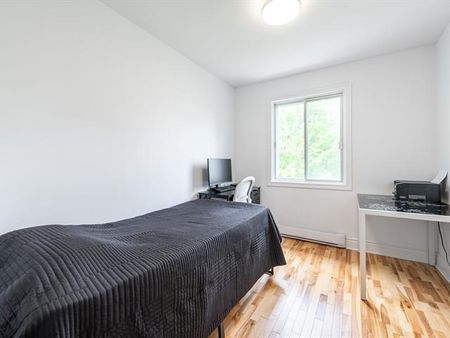 6357 42e Avenue - Photo 3