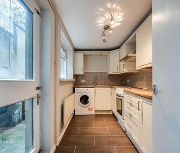 214 Donegall Avenue, Belfast, BT12 6LY - Photo 6