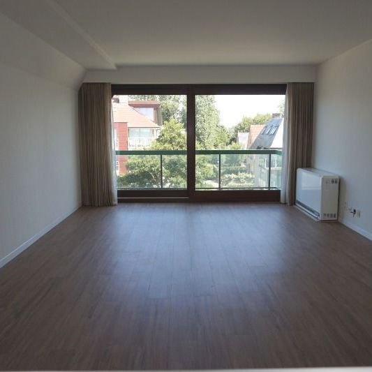 Mooi en verzorgd appartement gelegen in een residentie in villa-stijl met een aangename ligging ! - Foto 1