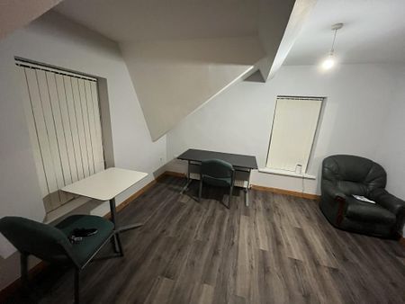 1 bedroom bedsit to rent - Photo 5