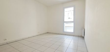 Location Appartement 1 pièce 39m² - Photo 4