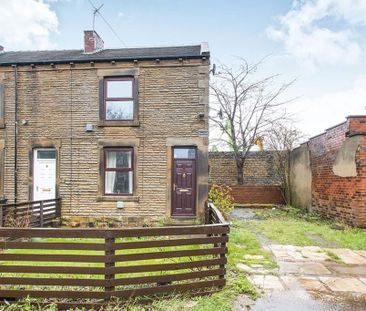 2 bedroom end of terrace house to rent - Photo 1
