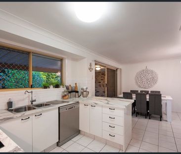 For Lease: Well-Presented Home in Prime Edens Landing Location! - Photo 1