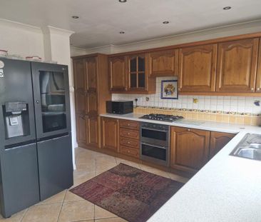 4 bedroom terraced house to rent - Photo 4