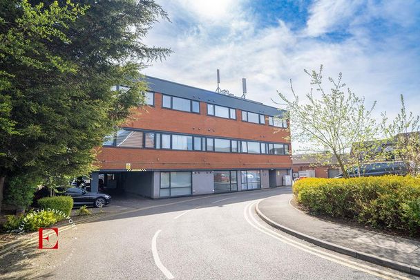 2 bedroom flat to rent - Photo 1