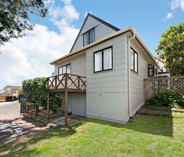 Pretty as a Picture - Excellent Location - Photo 3