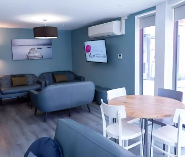 Essential Cluster En-suite - Photo 1