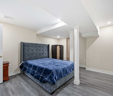 For Lease - 7 Mosely Crescent, Ajax, Ontario - Photo 2