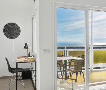 2 Bedroom Apartment For Rent in Nueva Andalucía, Málaga - Photo 6